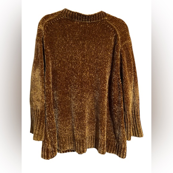 Zara knit Cozy V-Neck Sweater in Gold - Picture 2 of 4